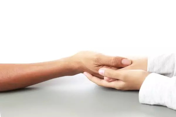 helping-hands-therapist-patient